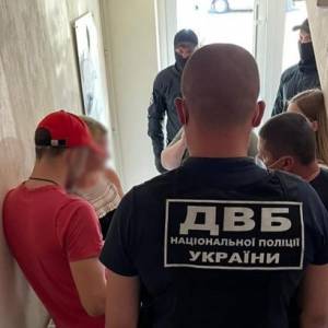 В Харькове задержали банду, которая нападала на силовиков и бизнесменов. Фото. Видео