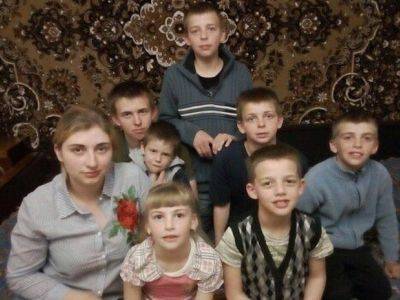 Путин поручил начать единовременные выплаты семьям с детьми на две недели раньше