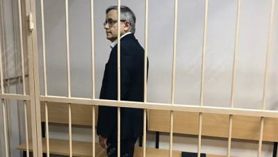 Следствие ужесточило обвинение бывшему главному нефрологу Петербурга