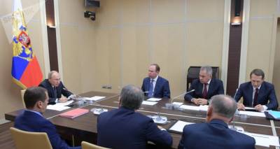 Путин обсудил ситуацию на границе Армении и Азербайджана с членами Совбеза России