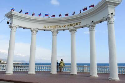 «Подстилки вплотную»: отдыхающие в Крыму раскрыли свои страхи