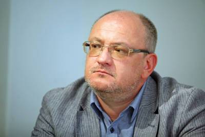 Суд отказал в допуске нотариуса к арестованному депутату Максиму Резнику