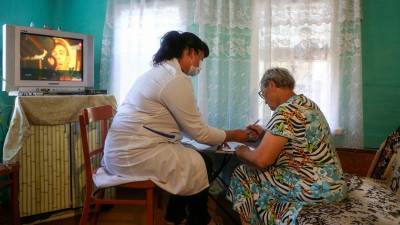 Прививки от COVID на дому сделали уже почти 4 тыс. петербуржцев