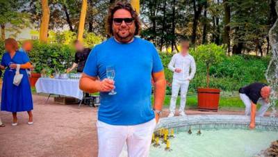 Алексей Малиновский - В Летнем саду прошла частная вечеринка с шампанским в фонтане - dp.ru
