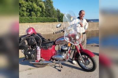 Краснодарский пенсионер проехал почти 2,5 тысячи километров, чтобы попасть на парад ВМФ в Кронштадте