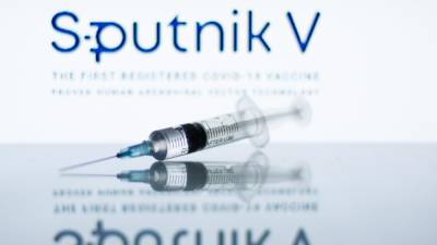 Более 22 тысяч комплектов вакцины "Спутник V" прибыло в Петербург