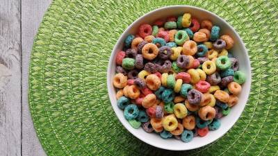 Диетолог оценила необходимость сухих завтраков для детей