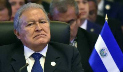 Бывшего президента Сальвадора Санчеса Серена объявили в международный розыск