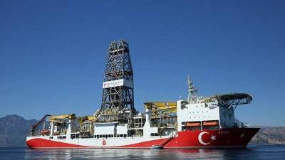 Турция заявила о намерениях наладить добычу газа в Черном море к 2023 году