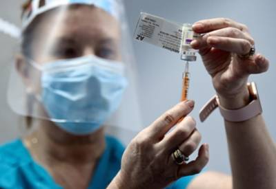 Названы сроки испытаний «коктейля» вакцин AstraZeneca и «Спутник Лайт»
