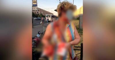 "Мама, дай ей, дай ей!": Петербурженка самокатом пробила голову прохожей, в которую врезался её сын
