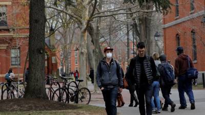 Рошель Валенски - Новые рекомендации CDC привели к возобновлению требований носить маски - golos-ameriki.ru