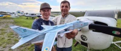 В крушении самолета под Коломыей погиб легендарный летчик, друг телеведущего Комарова