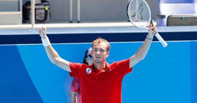 ОКР направил обращение в МОК после инцидента с теннисистом Медведевым