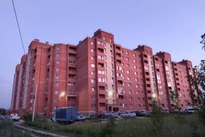 Житель микрорайона под Омском пожаловался на неработающие лифты в его доме