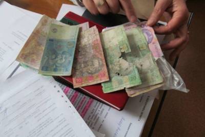 В НБУ рассказали, что делать с поврежденными купюрами национальной валюты