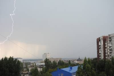 В четверг в Волгоградской области ожидаются дожди и грозы при +36