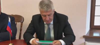 Глава Карелии рассказал экспертам ЮНЕСКО об уникальности петроглифов на английском языке (ВИДЕО)