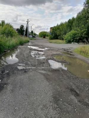 Кемеровчанка пожаловалась на плохую дорогу в Кедровке