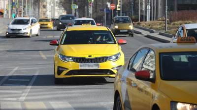Более одного миллиарда рублей получили столичные таксомоторные компании с 2012 года