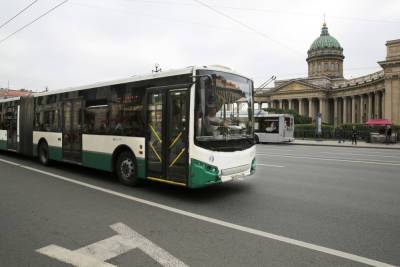 Госзакупки «транспортной реформы» Петербурга не будут прекращать из-за жалобы перевозчика