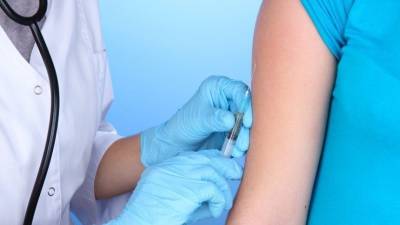 Болгария признала гибель десяти тысяч граждан из-за ошибок при вакцинации - 5-tv.ru - Англия - Болгария