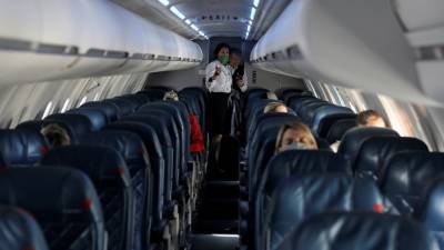 Американские авиакомпании все чаще сталкиваются с недисциплинированными пассажирами