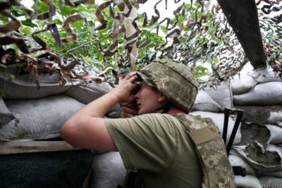 Оккупанты на Донбассе из ПТРК обстреляли украинские позиции возле села Пески