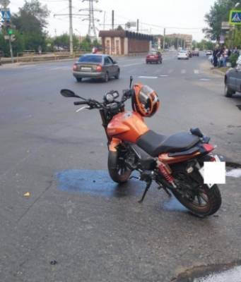 Не выучившая правила дорожного движения водитель из Череповца отправила в больницу мотоциклиста