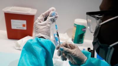 Медицинские организации США потребовали обязательной вакцинации медработников
