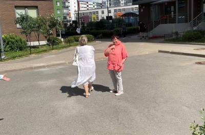 В Мурино две женщины устроили драку на детской площадке