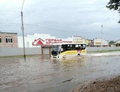 Костромские улицы превратились в реки после дождя
