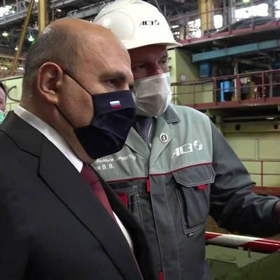 Мишустин ознакомился с процессом сборки МС-21 на Иркутском авиационном заводе