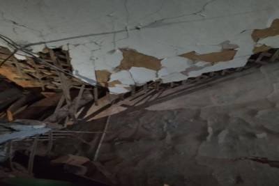 Прокуратура организовала проверку в Богородицке по факту обрушения крыши в аварийном бараке