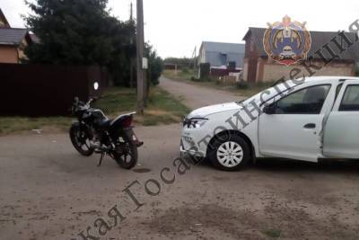 В Воловском районе подросток на мотоцикле столкнулся с машиной