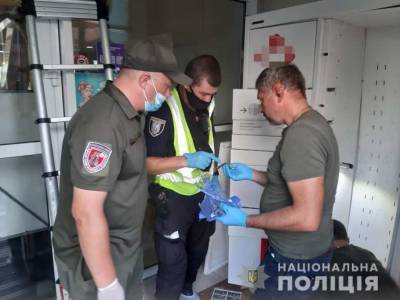 В Киеве на одной из почтовых служб взорвалась посылка