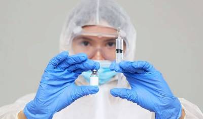 Новые рекомендации по вакцинации: Минздрав не оставляет шансов отказникам