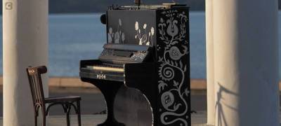 Авторы проекта «Открытое пианино» просят беречь инструмент на набережной Онего