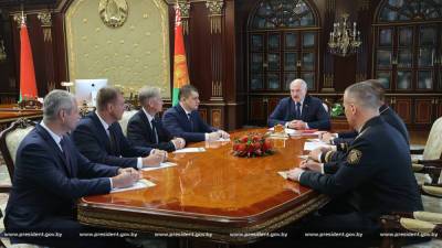 Лукашенко новым назначенцам: вы являетесь лицом президента