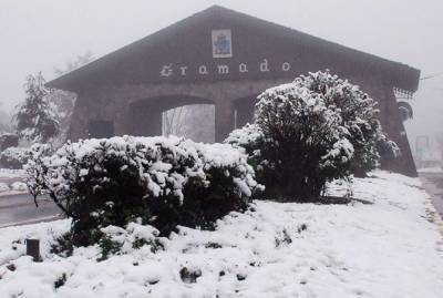 В Бразилии ударил рекордный мороз, юг засыпало снегом