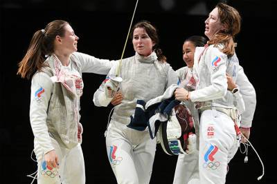 Российские рапиристки завоевали золото на Олимпиаде в Токио