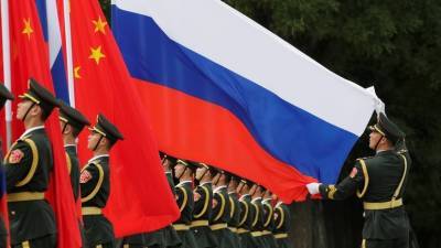 Россия и Китай проведут учения с участием 10 тысяч военных
