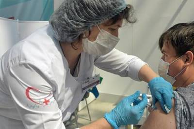 Иммунолог назвал главные проблемы вакцинации в России и ЕС