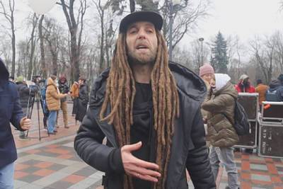 Музыкант обвинил Украину в «убийстве» русского языка - lenta.ru - Украина