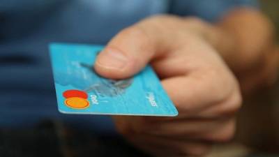 Спрос на кредитные карты в Петербурге вырос на 40% - delovoe.tv - Санкт-Петербург