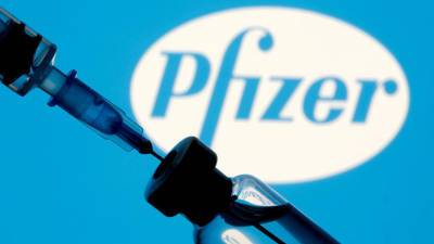 Израиль решил начать вакцинацию от COVID-19 третьей дозой Pfizer