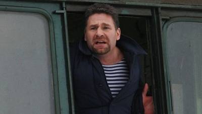 Актера "Штрафбата" нашли с тяжелыми травмами в московской квартире