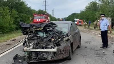 В страшной аварии под Самарой погибли 3 человека