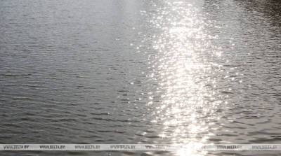 В Полоцком районе в озере утонул мужчина