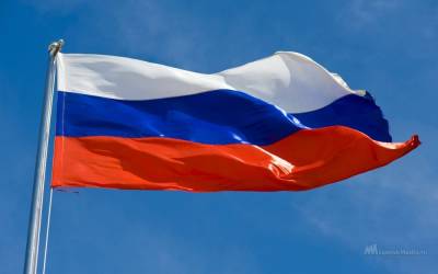 Что же на самом деле символизируют цвета флага России?